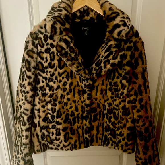 Jessica Simpson Faux Fur Leopard coat 🧥